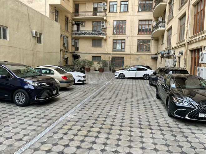 İcarəyə verilir 3 otaqlı yeni tikili 174 m², İçəri Şəhər m., photo 18 from 25