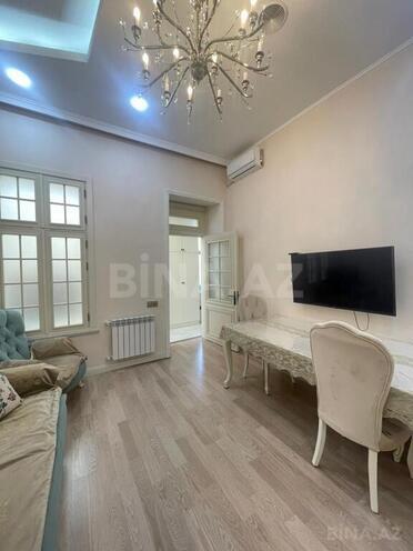 Продаётся 4-комн. вторичка 90 м², м. Низами, photo 8 from 27