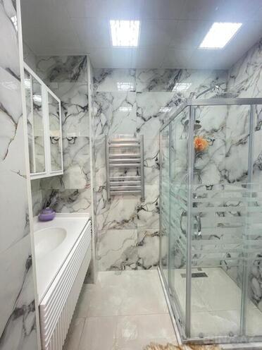 Продаётся 4-комн. вторичка 90 м², м. Низами, photo 25 from 27