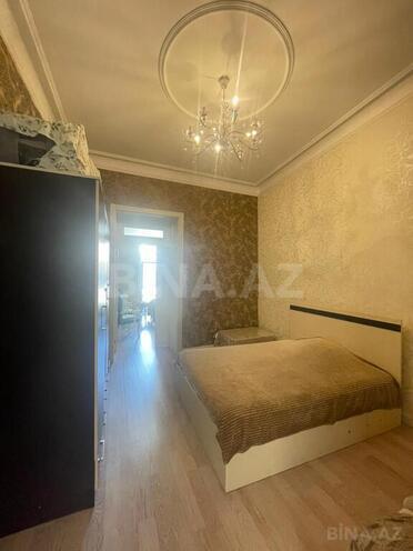 Продаётся 4-комн. вторичка 90 м², м. Низами, photo 12 from 27