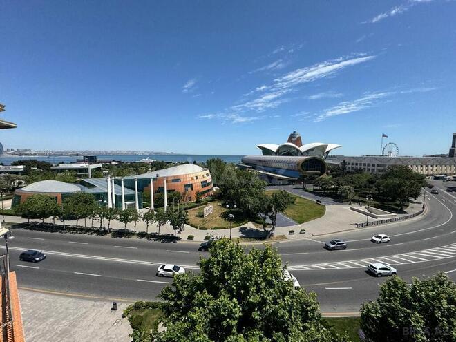 Satılır 3 otaqlı köhnə tikili 130 m², İçəri Şəhər m., photo 15 from 20