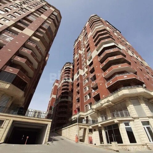 Продаётся 3-комн. новостройка 136 м², м. Низами, photo 1 from 15