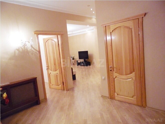 Продаётся 3-комн. новостройка 136 м², м. Низами, photo 14 from 15