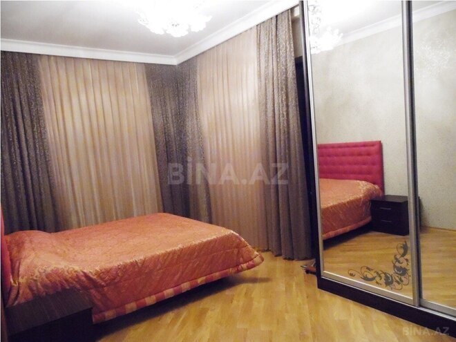Продаётся 3-комн. новостройка 136 м², м. Низами, photo 8 from 15
