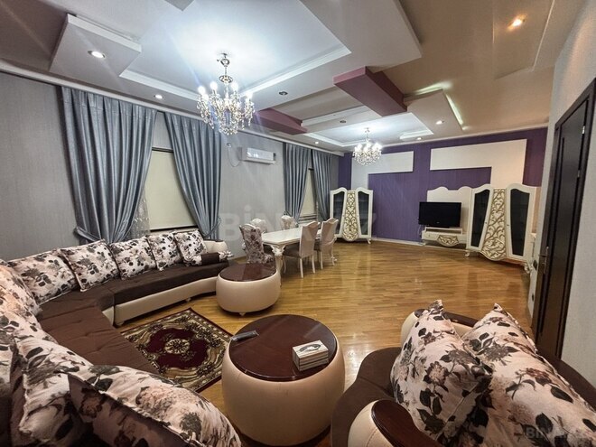 Satılır 6 otaqlı həyət evi/bağ evi 350 m², Qaraçuxur q., photo 4 from 16