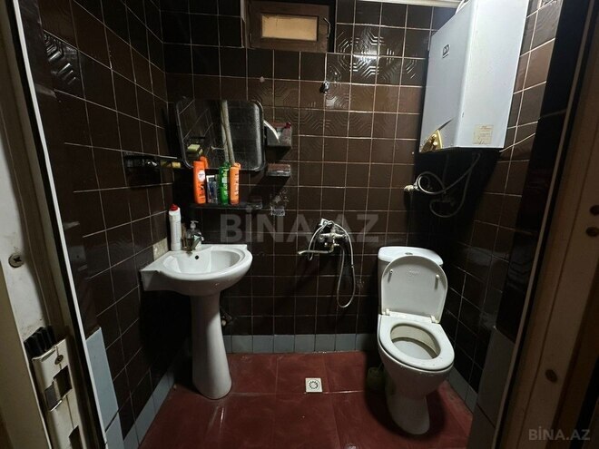Satılır 3 otaqlı köhnə tikili 49 m², Nizami m., photo 13 from 14