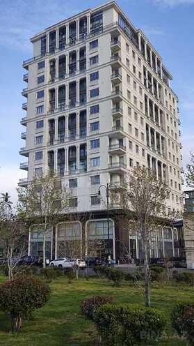 Продаётся 4-комн. новостройка 250 м², м. Низами, photo 1 from 16