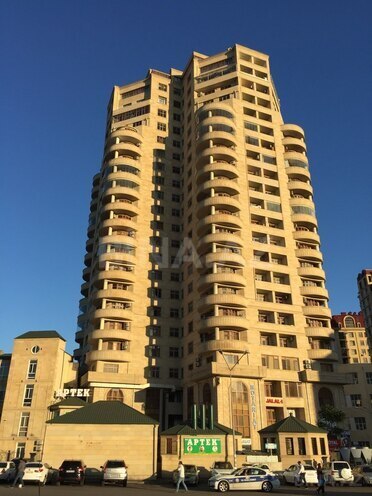 Satılır 2 otaqlı yeni tikili 95 m², 28 May m., photo 1 from 17