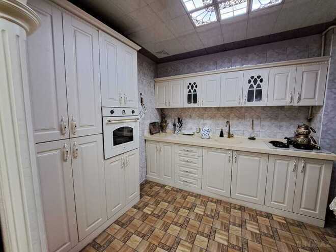 Продаётся 4-комн. вторичка 130 м², м. Элмляр Академиясы, photo 10 from 28
