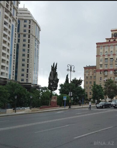 Продаётся 3-комн. вторичка 70.5 м², м. Низами, photo 13 from 15