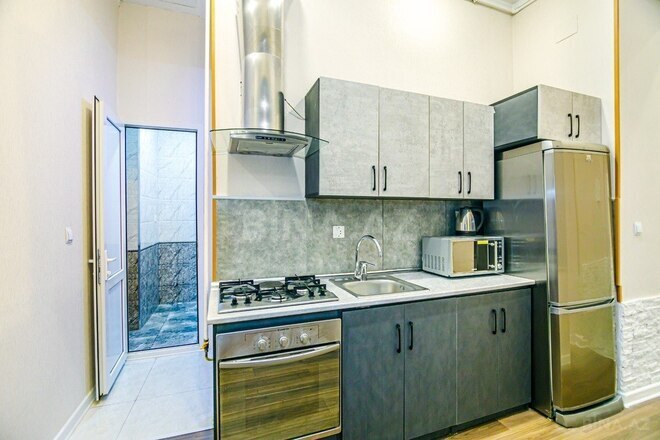 Сдаётся 5-комн. вторичка 207 м², м. Сахил, photo 27 from 32