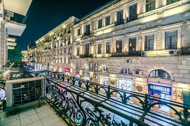 Сдаётся 5-комн. вторичка 207 м², м. Сахил, photo 9 from 32