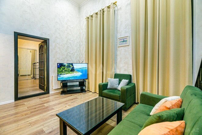 İcarəyə verilir 3 otaqlı köhnə tikili 78 m², Sahil m., photo 18 from 32