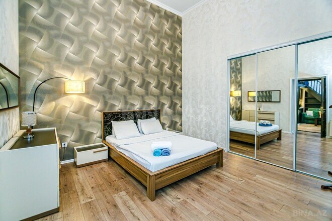 İcarəyə verilir 3 otaqlı köhnə tikili 78 m², Sahil m., photo 1 from 32