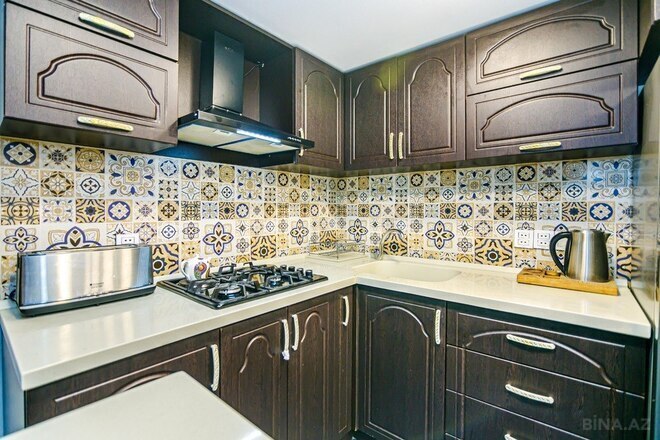 İcarəyə verilir 3 otaqlı köhnə tikili 78 m², Sahil m., photo 9 from 32