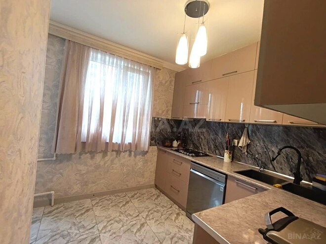 Satılır 4 otaqlı köhnə tikili 115 m², Qara Qarayev m., photo 18 from 24