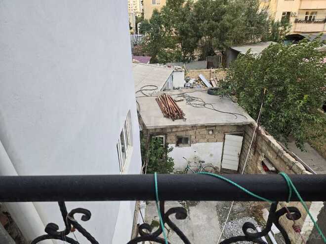 Satılır 7 otaqlı həyət evi/bağ evi 700 m², İnşaatçılar m., photo 13 from 17