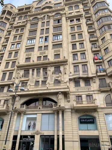 Продаётся 4-комн. новостройка 288 м², м. Ичеришехер, photo 3 from 10