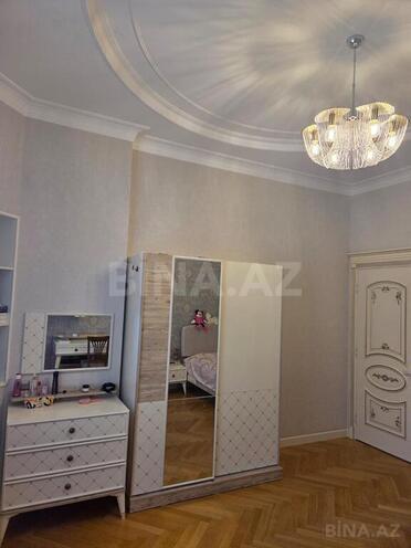 Satılır 11 otaqlı həyət evi/bağ evi 480 m², 9-cu mikrorayon q., photo 6 from 17