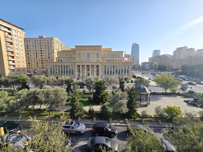 Продаётся 3-комн. вторичка 100 м², м. Шах Исмаил Хатаи, photo 1 from 20