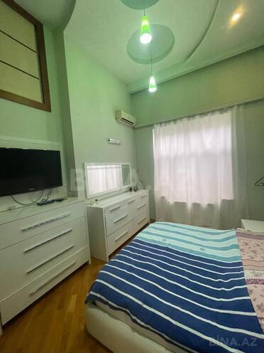 Satılır 4 otaqlı köhnə tikili 130 m², 28 May m., photo 10 from 20