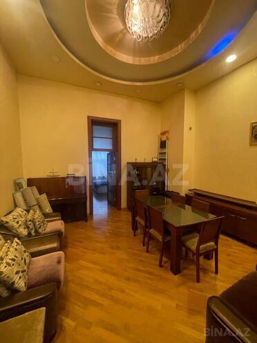 Satılır 4 otaqlı köhnə tikili 130 m², 28 May m., photo 7 from 20