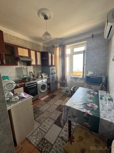 Продаётся 3-комн. вторичка 85 м², м. Ази Асланов, photo 11 from 16