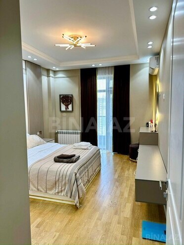 Сдаётся 2-комн. новостройка 105 м², м. 8 ноября, photo 16 from 29