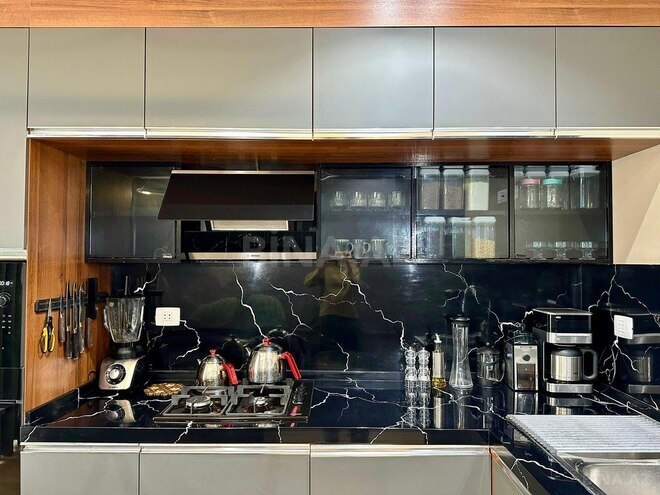 Сдаётся 2-комн. новостройка 105 м², м. 8 ноября, photo 21 from 29