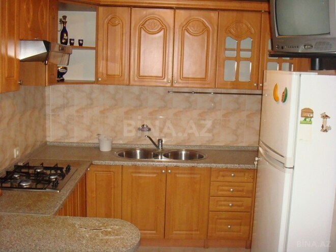 Satılır 3 otaqlı köhnə tikili 90 m², Yasamal r., photo 6 from 10