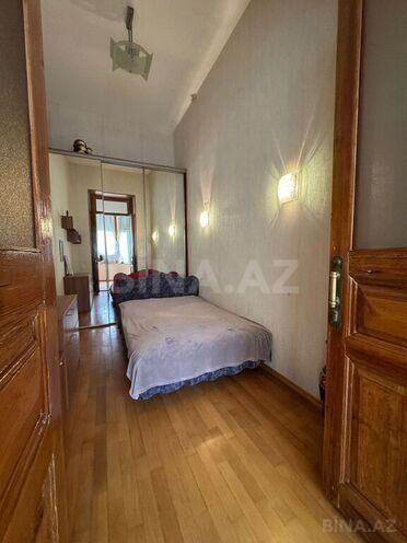 Satılır 4 otaqlı köhnə tikili 79 m², 28 May m., photo 13 from 17