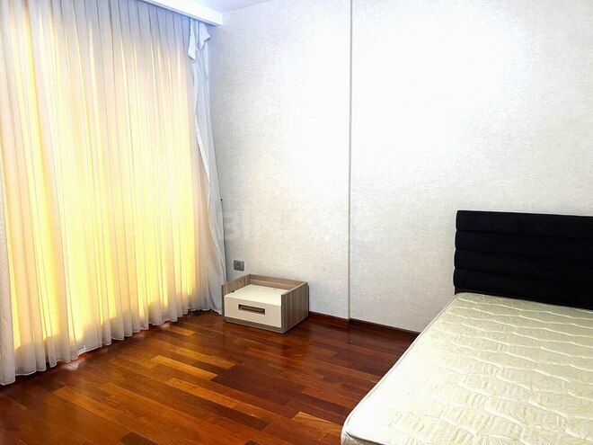 Сдаётся 4-комн. новостройка 190 м², Сабаильский р., photo 12 from 19