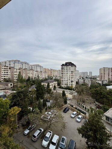 Продаётся 5-комн. вторичка 120 м², м. Ази Асланов, photo 3 from 16