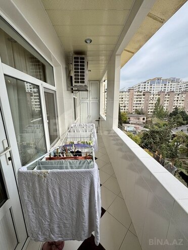 Продаётся 5-комн. вторичка 120 м², м. Ази Асланов, photo 4 from 16