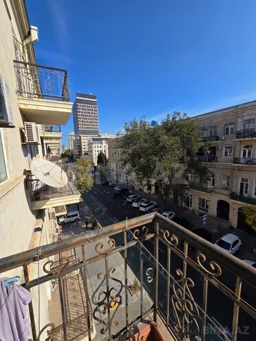 Продаётся 2-комн. вторичка 60 м², м. Сахил, photo 16 from 19