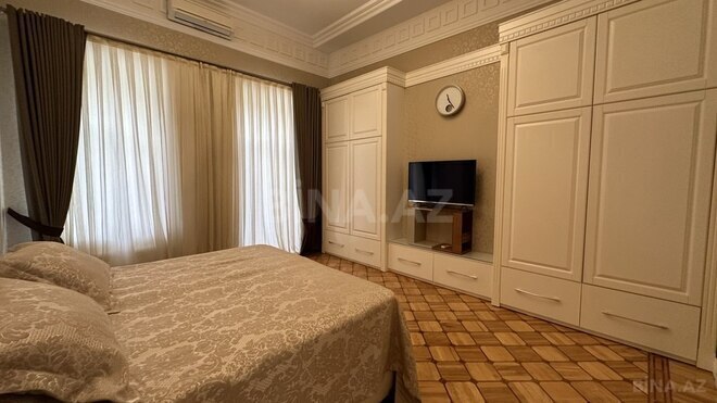 Продаётся 5-комн. вторичка 250 м², м. Сахил, photo 22 from 32