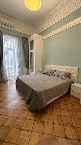 Продаётся 5-комн. вторичка 250 м², м. Сахил, photo 24 from 32