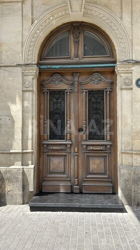 Продаётся 5-комн. вторичка 250 м², м. Сахил, photo 4 from 32