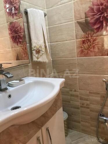 Продаётся 5-комн. дом/дача 240 м², м. Кара Караев, photo 14 from 18