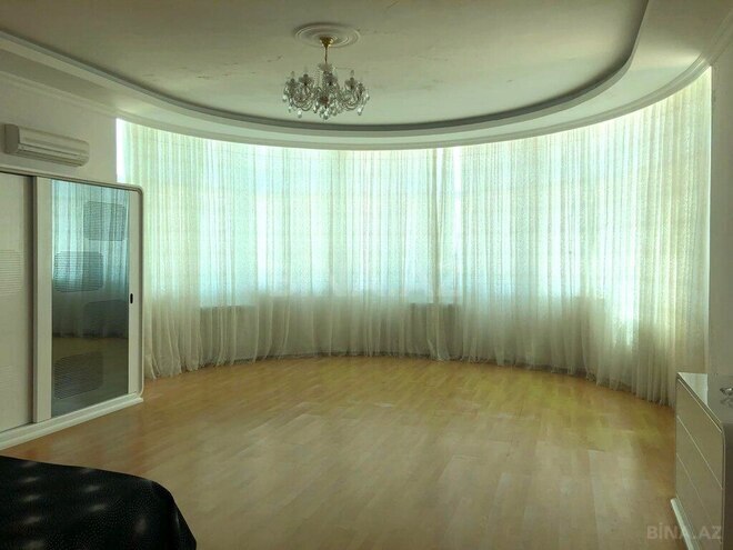 Satılır 7 otaqlı həyət evi/bağ evi 1 145 m², Novxanı q., photo 20 from 30