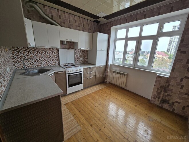 Продаётся 3-комн. вторичка 57 м², пос. 7-ой мкр, photo 1 from 11