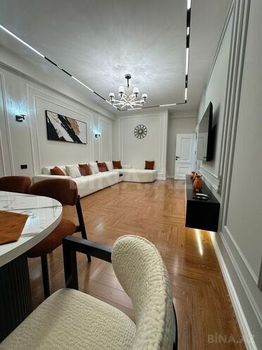 Продаётся 2-комн. новостройка 68 м², м. Элмляр Академиясы, photo 6 from 12