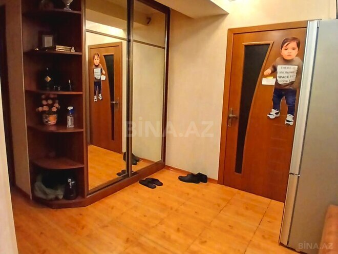 Satılır 3 otaqlı köhnə tikili 90 m², Qara Qarayev m., photo 18 from 32