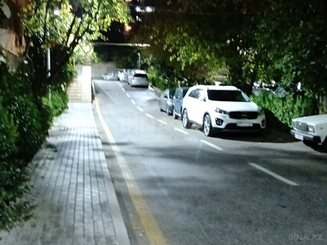 Satılır 3 otaqlı köhnə tikili 90 m², Qara Qarayev m., photo 29 from 32