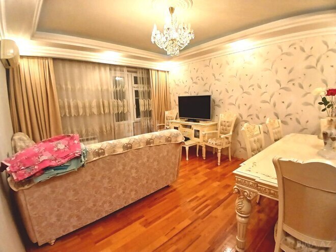 Satılır 3 otaqlı köhnə tikili 90 m², Qara Qarayev m., photo 3 from 32