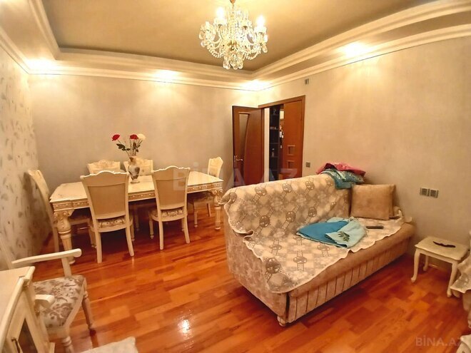 Satılır 3 otaqlı köhnə tikili 90 m², Qara Qarayev m., photo 4 from 32