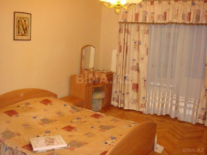 Продаётся 3-комн. вторичка 80 м², м. Низами, photo 5 from 10