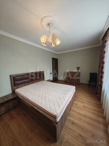Satılır 2 otaqlı köhnə tikili 60 m², Bakıxanov q., photo 7 from 17
