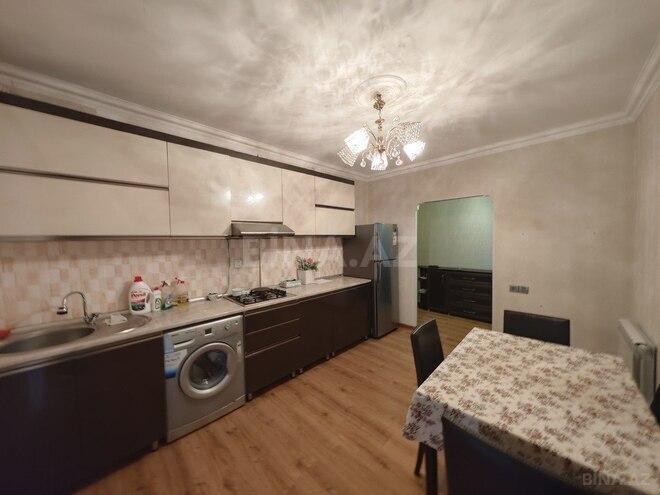 Satılır 2 otaqlı köhnə tikili 60 m², Bakıxanov q., photo 12 from 17