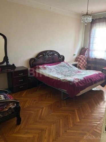 Продаётся 3-комн. вторичка 85 м², м. Азадлыг проспекти, photo 1 from 7